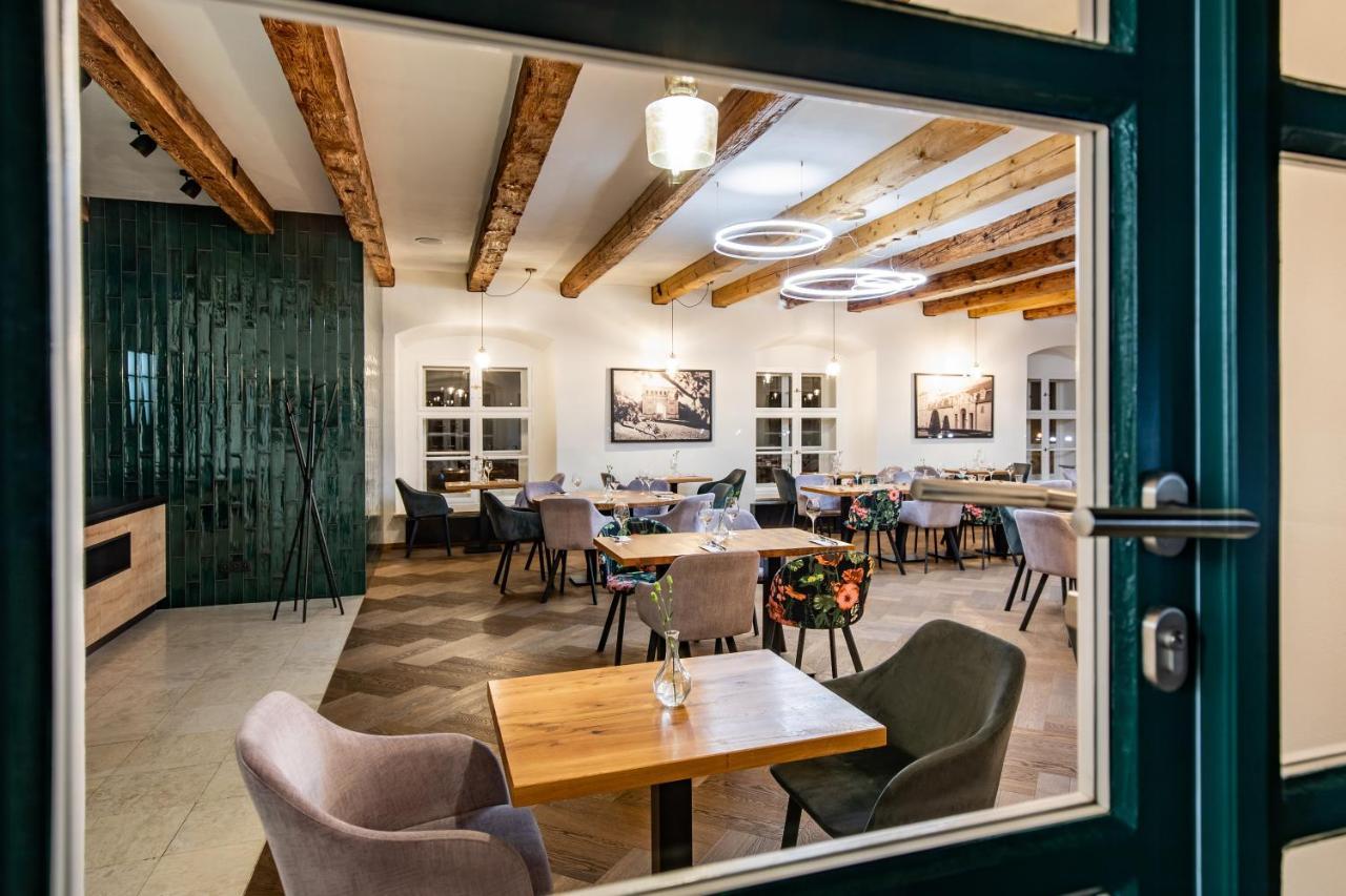 Zamecky Hotel Anton Florian Valtice Ngoại thất bức ảnh