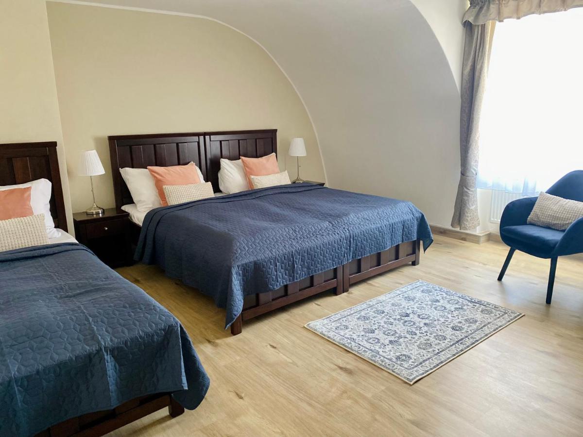 Zamecky Hotel Anton Florian Valtice Ngoại thất bức ảnh