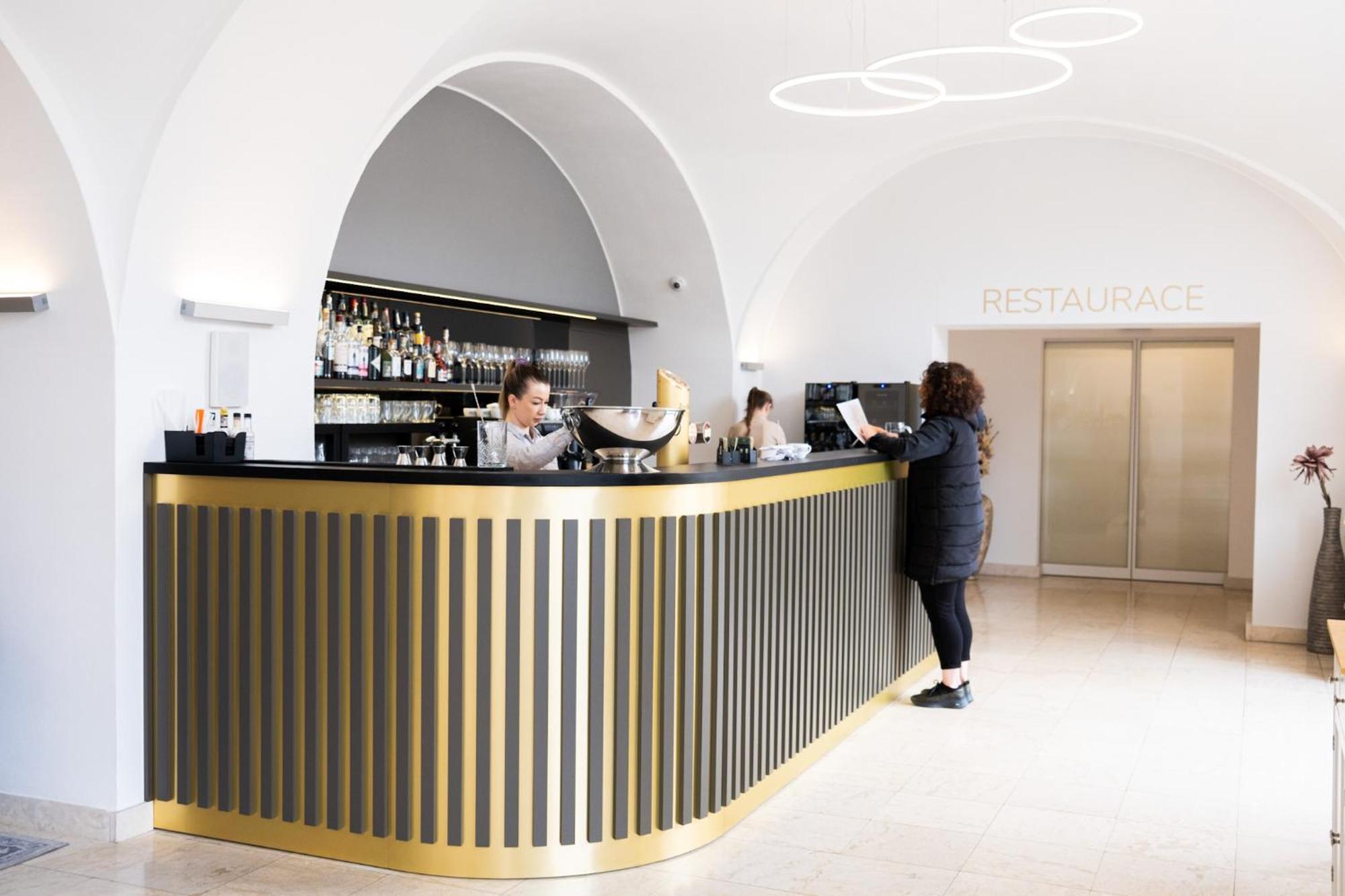 Zamecky Hotel Anton Florian Valtice Ngoại thất bức ảnh