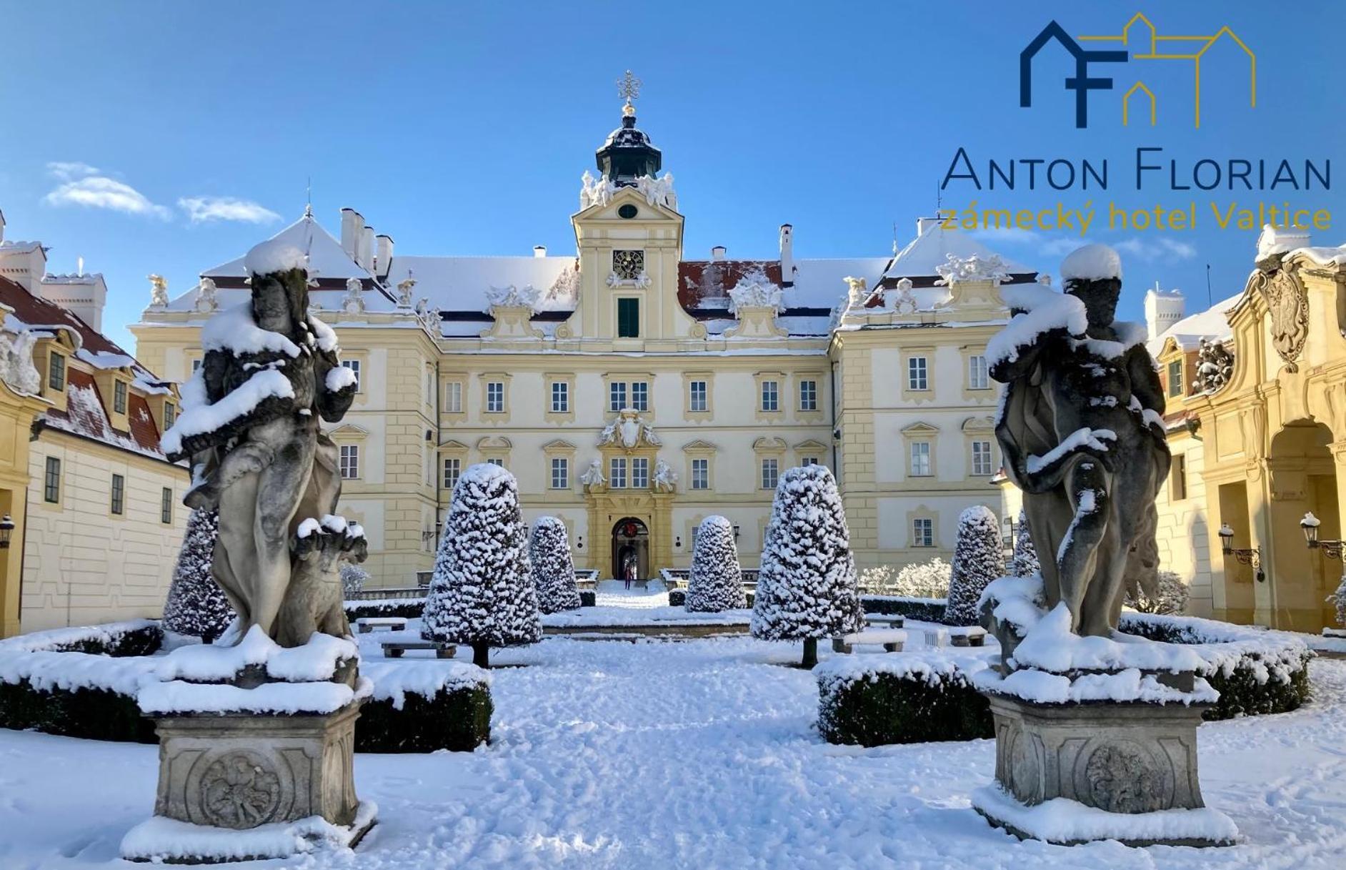 Zamecky Hotel Anton Florian Valtice Ngoại thất bức ảnh